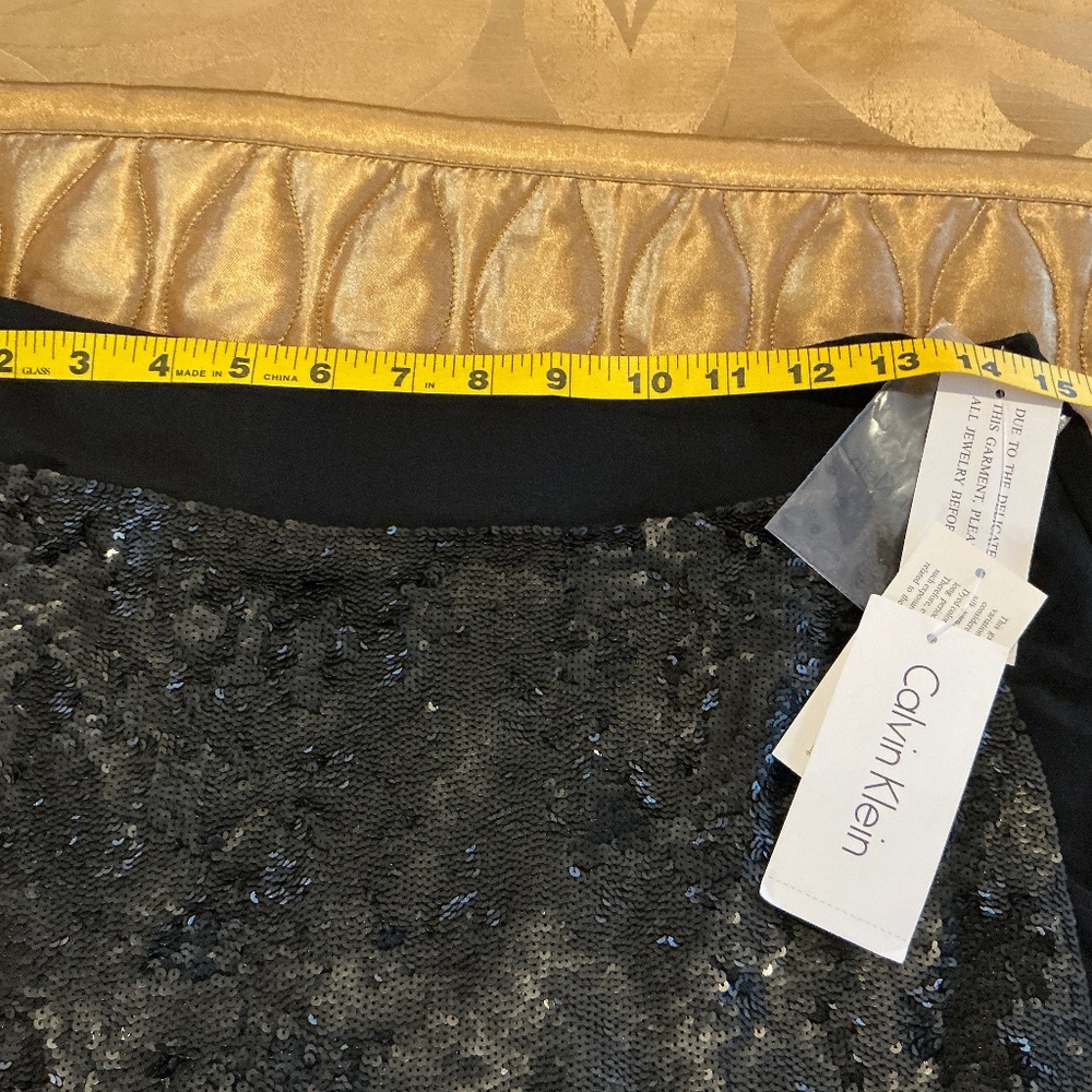 NWT CALVIN KLEIN 100% Silk Sequined Mini Skirt Black Size 4 - Picture 8 of 11